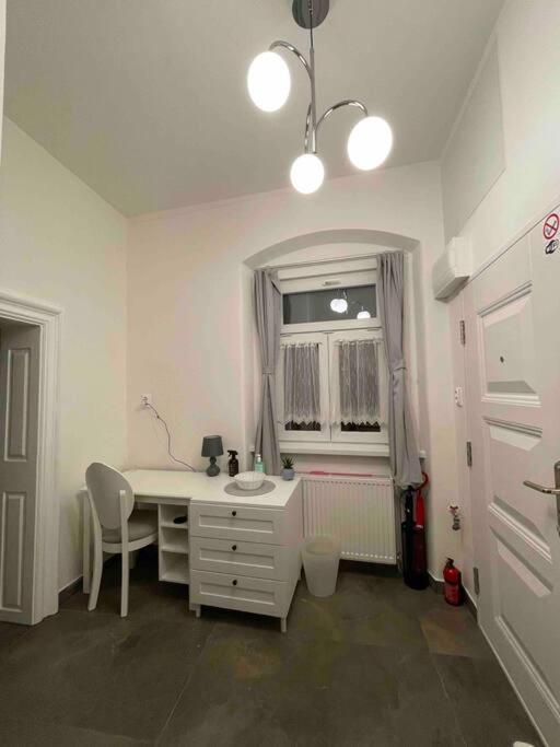 Good Old Times Apartment Bratislava Exterior foto