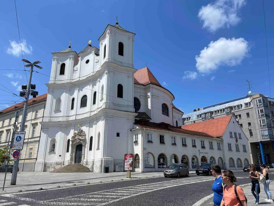 Good Old Times Apartment Bratislava Exterior foto
